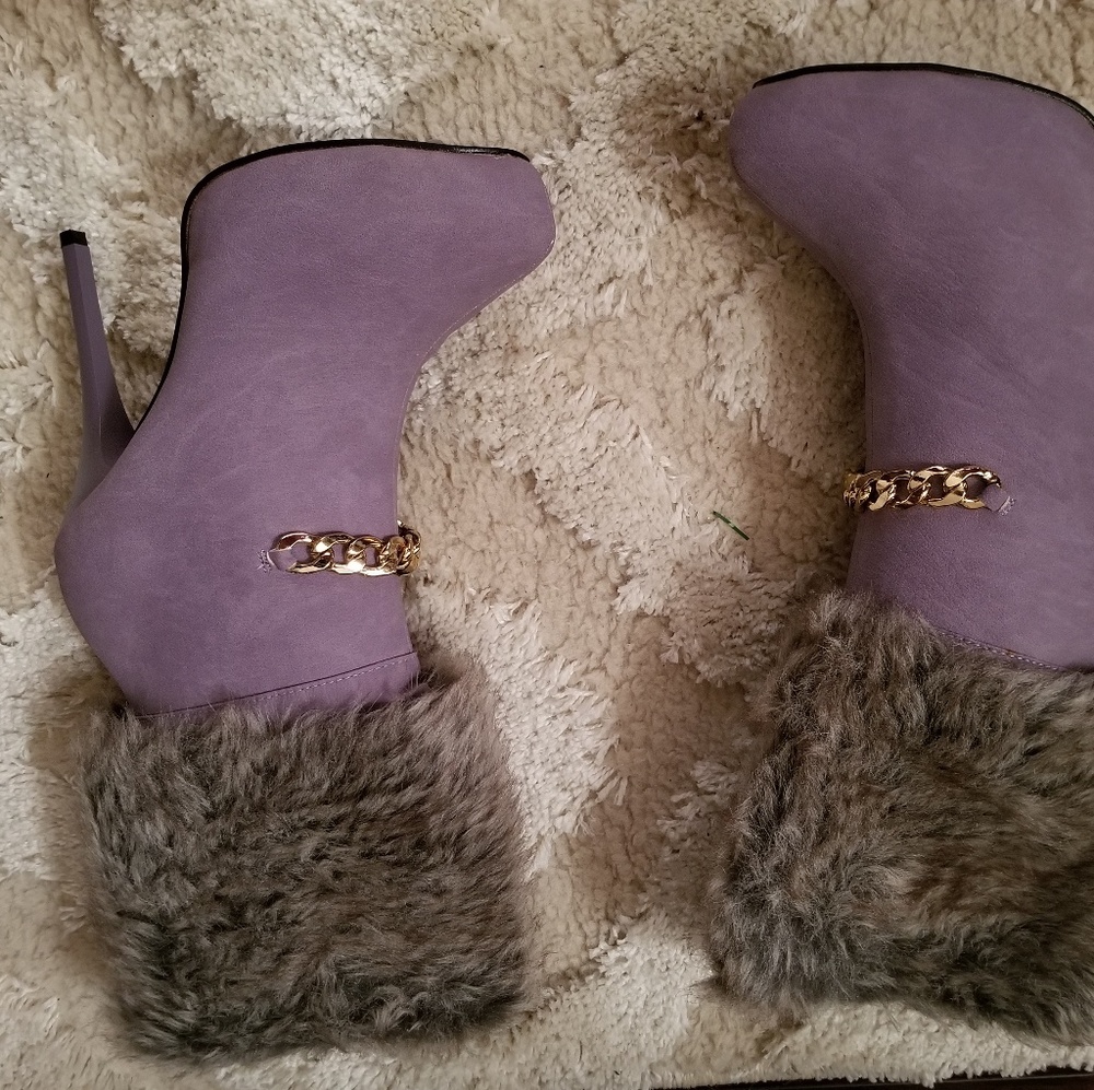 Sexy Fur Booties!
